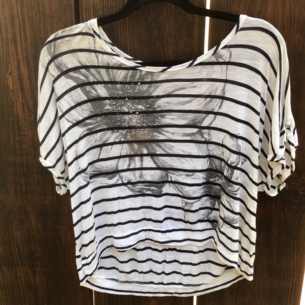 Size small, flower design, cropped blouse.